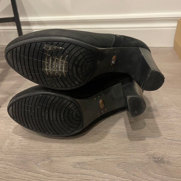 UGG -Athena booties -size 9 - Picture 6 of 9